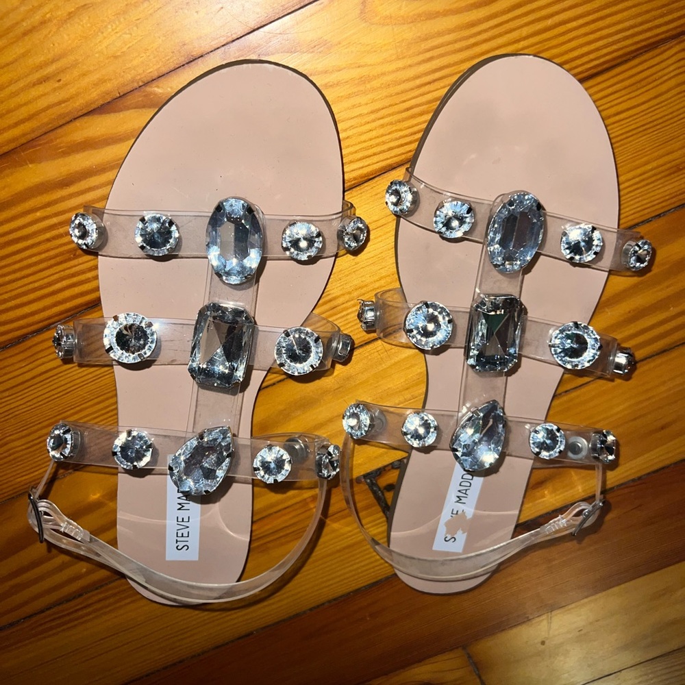 Steve Madden sandals only worn a few times